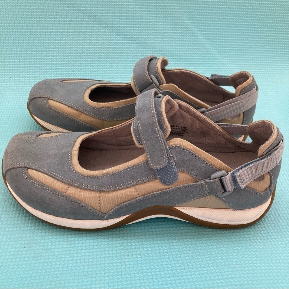 Eastland Women's Size 9.5 Blue Suede Sport Sneakers hook and loop - Picture 3 of 7